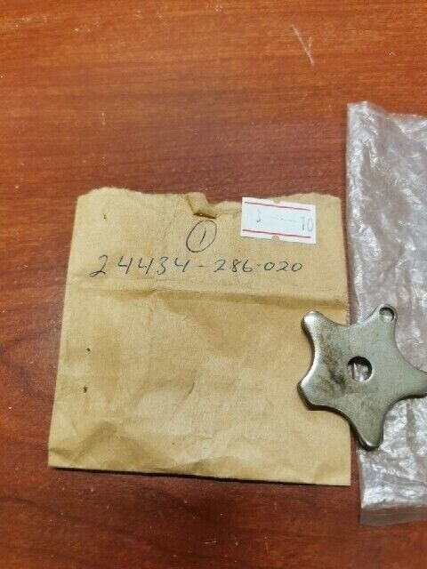 NOS Honda CB250 CB350 CB500 CB550 CB650 DRUM STOPPER CAM PLATE 24434-286-020 H86