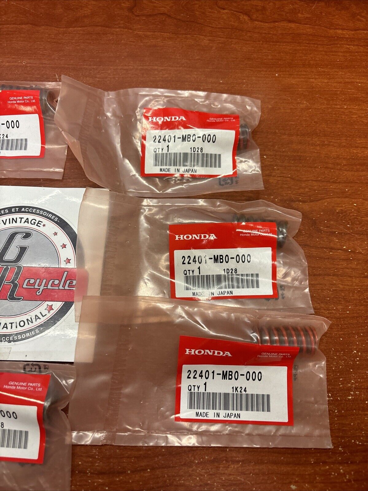 NOS Honda C72 CA72 CA125 CB125T CB900F CLUTCH SPRING QTY.5 22401-MB0-000 H172