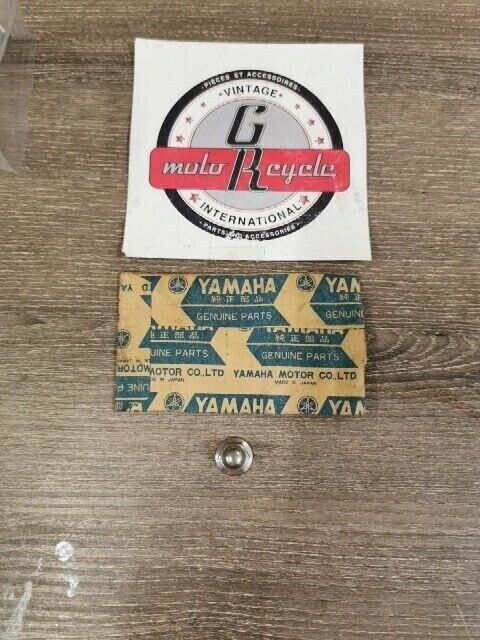 NOS YAMAHA TX500 1973 TX500A 1974 XS500B 1975 NUT CROWN 90176-08011-00 Y151