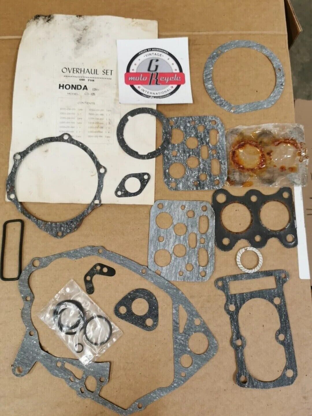 NOS HONDA 125CC CD125CC COMPLETE GASKET KIT INCOMPLETE SET J49