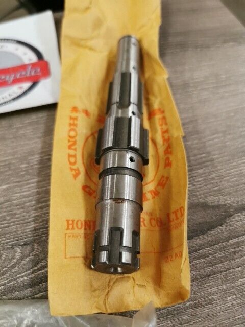 NOS HONDA MT250 ELSINORE 1974 - 1976 COUNTERSHAFT TRANSMISSION 23221-358-000 H87