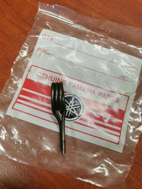 NOS Yamaha TORSION SPRING 168-18124-00-00 SUB 90508-32053-00 90508-32559-00 Y120