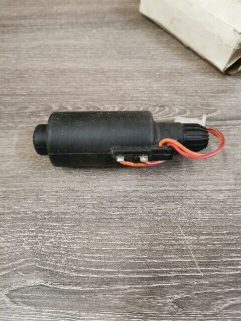 NOS YAMAHA XV750J XV920MK XV500K IGNITION COIL ASSEMBLY 4X7-82310-70-00 Y160