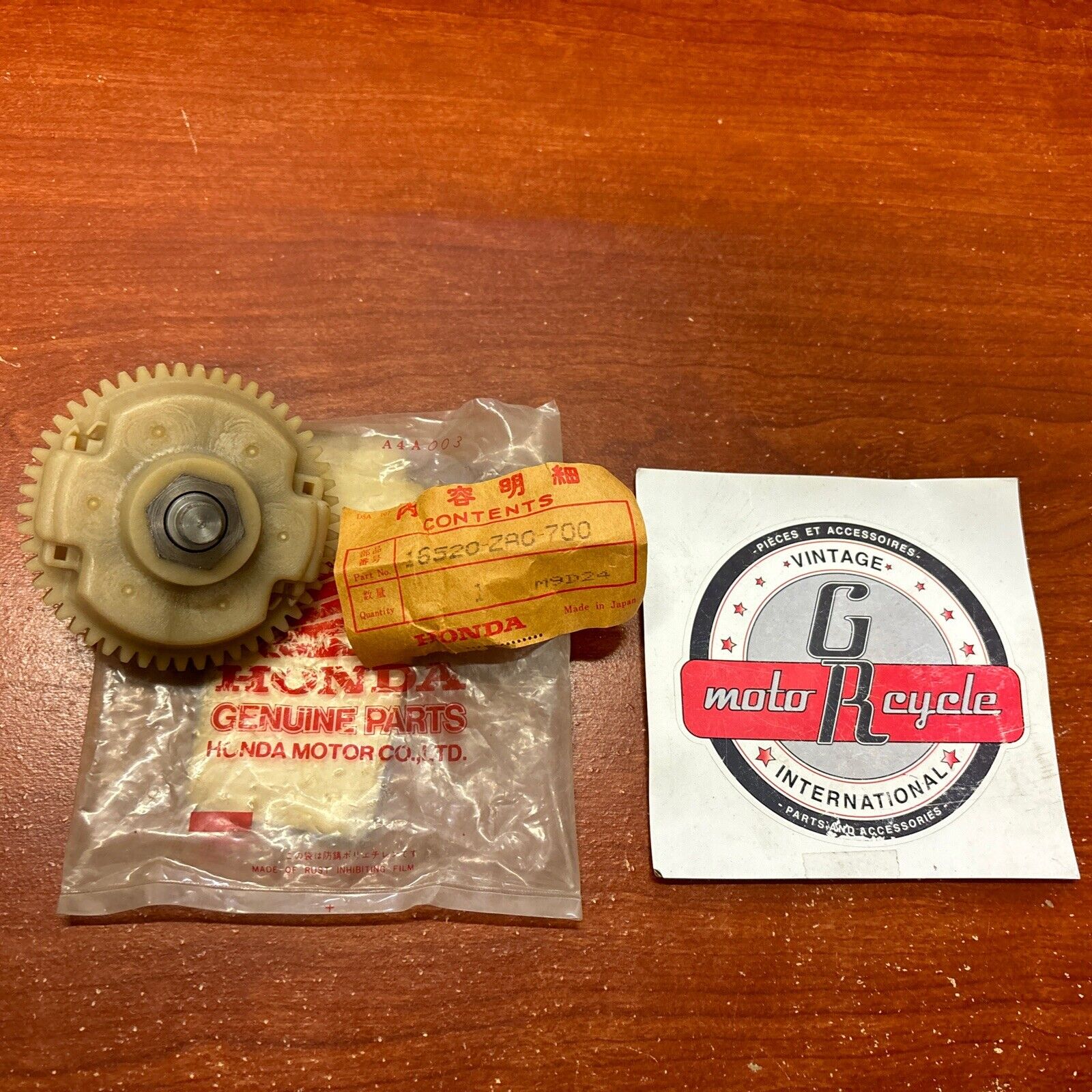 NOS Honda GX360 K1 GOVERNOR SHAFT 16520-ZA0-700 H153