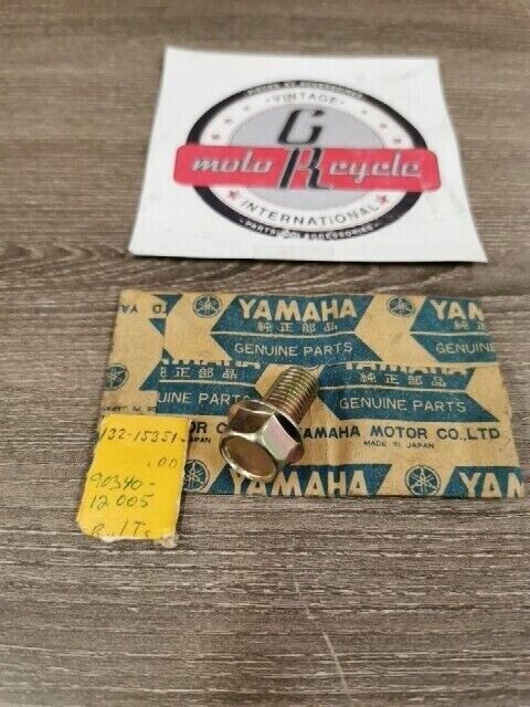 NEW NOS YAMAHA PLUG STRAIGHT SCREW PLUS GASKET 90340-12005-00 90430-12207 Y169