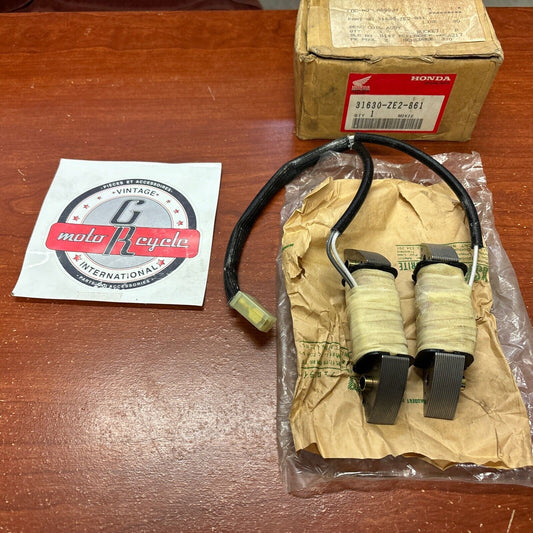 NOS Honda GX240 GX270 GX340 GX390 CHARGE COIL 31630-ZE2-861 H163