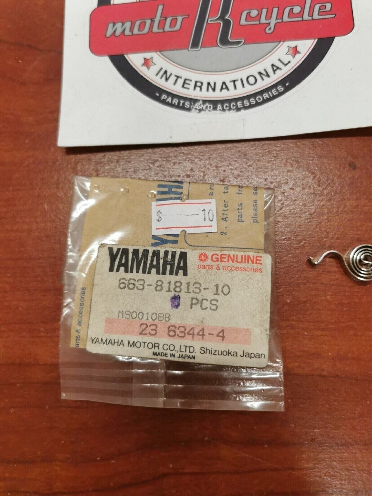 NOS Yamaha BRUSH SPRING 663-81813-10-00 Y70