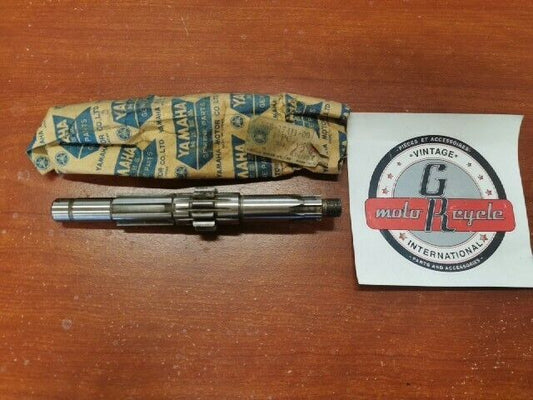 NOS Yamaha DT125 DT1C MAIN AXLE 559-17411-00-00 SUB 559-17411-01-00 Y141