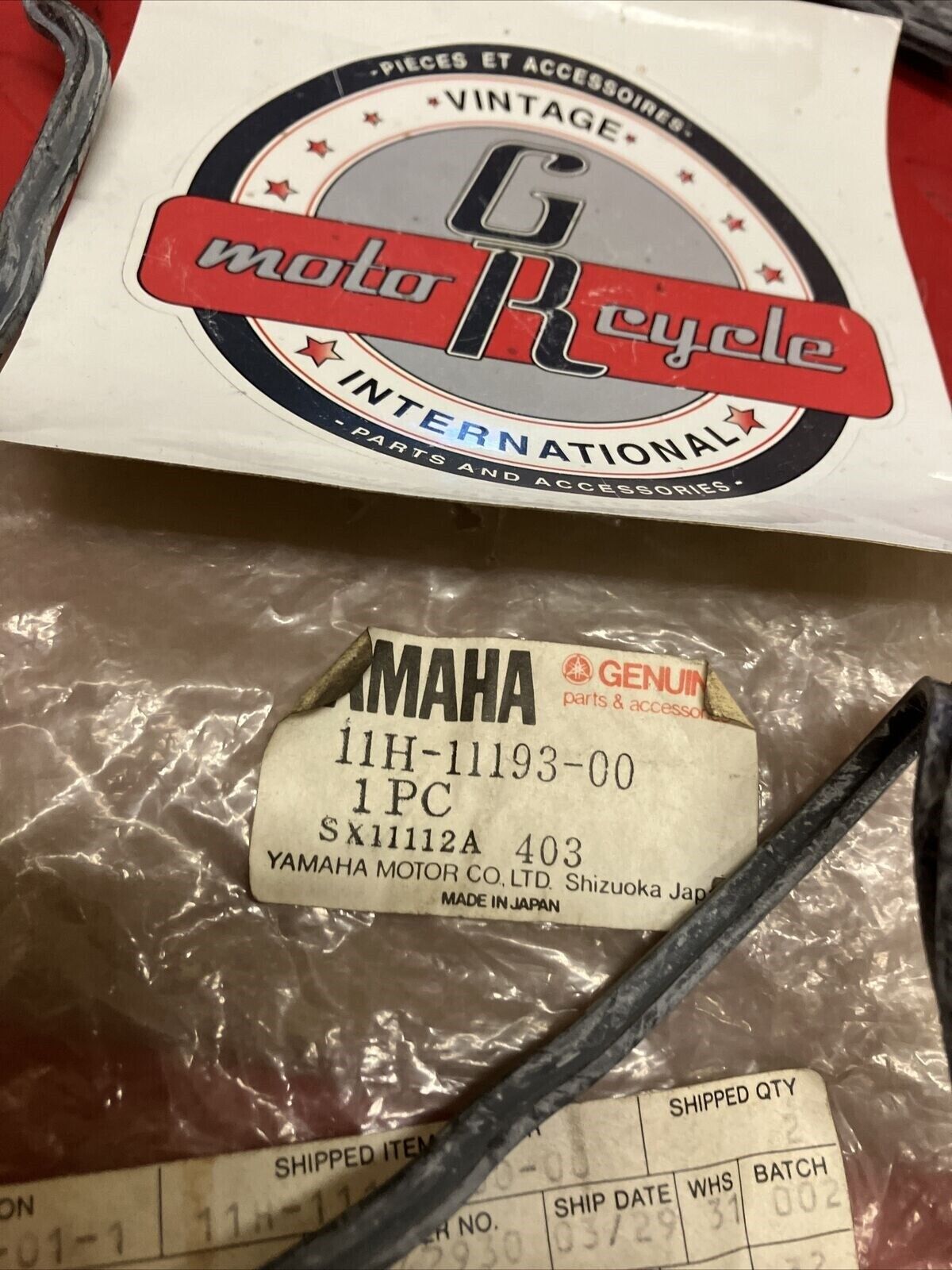 NOS YAMAHA CYLINDER HEAD COVER GASKET 11H-11193-00-00 SUB BY 11H-11193-01-00 Y59