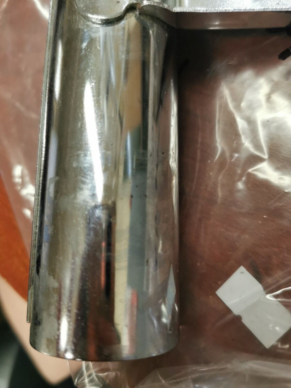 NOS Yamaha XS650 UPPER COVER 1 2M0-23121-00-93 Y86