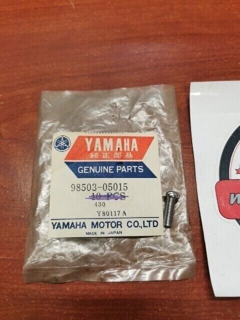 NOS Yamaha PAN HEAD SCREW 98503-05015-00 SUB 98580-05016-00 97885-05016-00 Y129