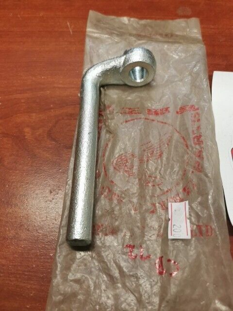 NOS Honda CB72 CB77 CP77 CYP77 LEFT STEP ARM 50640-268-010 H84