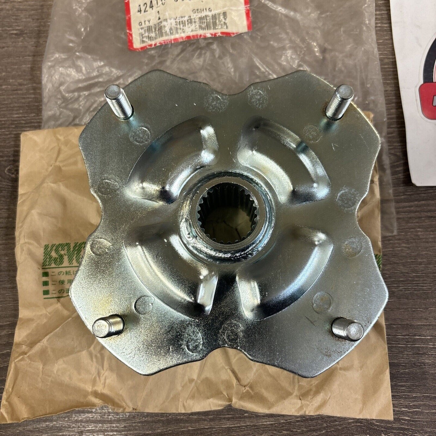 NOS Honda ATC110 ATC125M ATC200S REAR WHEEL HUB 42410-958-671 H114
