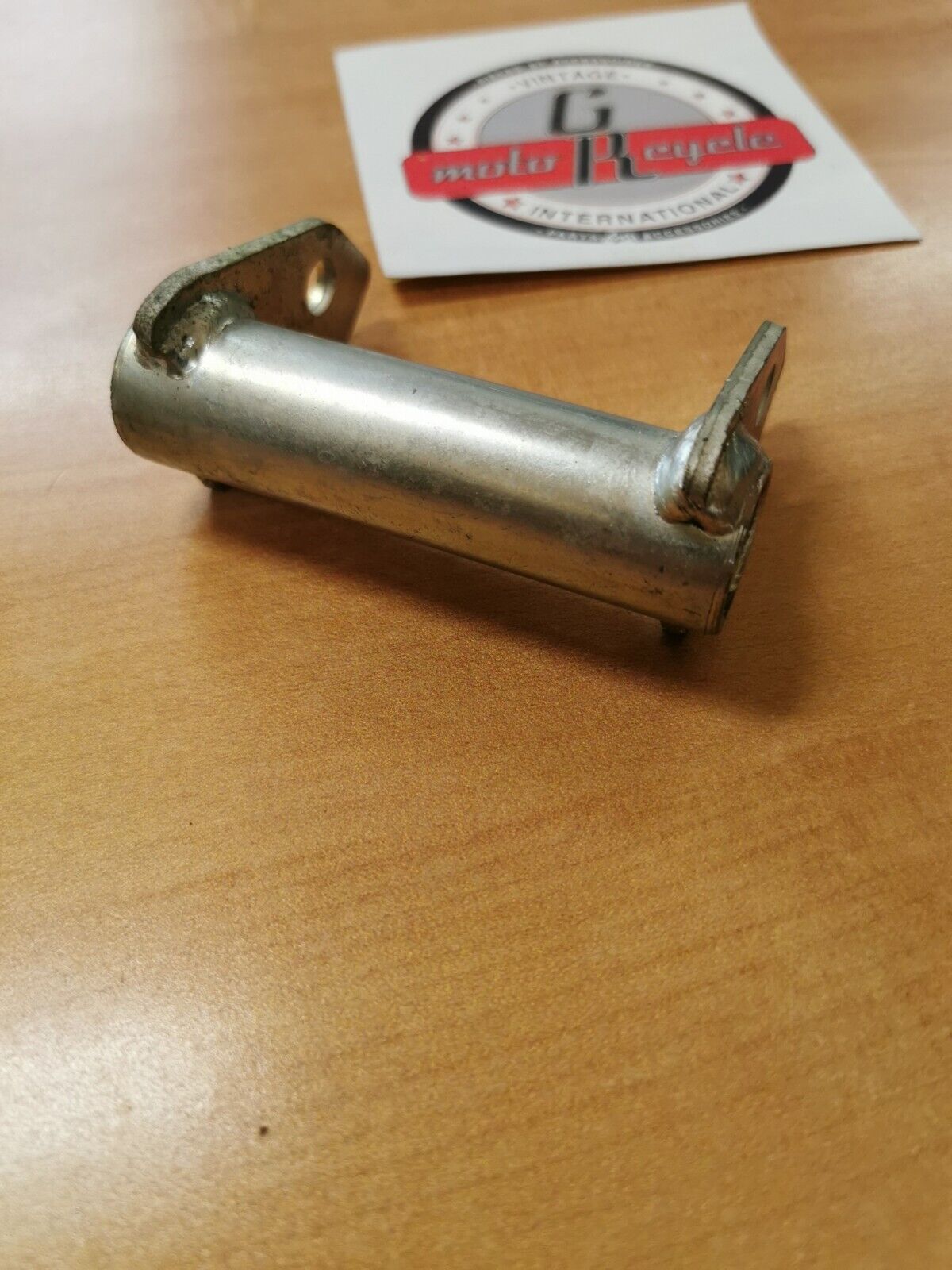 NOS YAMAHA YSR50 1988 BRAQUET ENGINE LOWER 2AL-21489-00 Y44