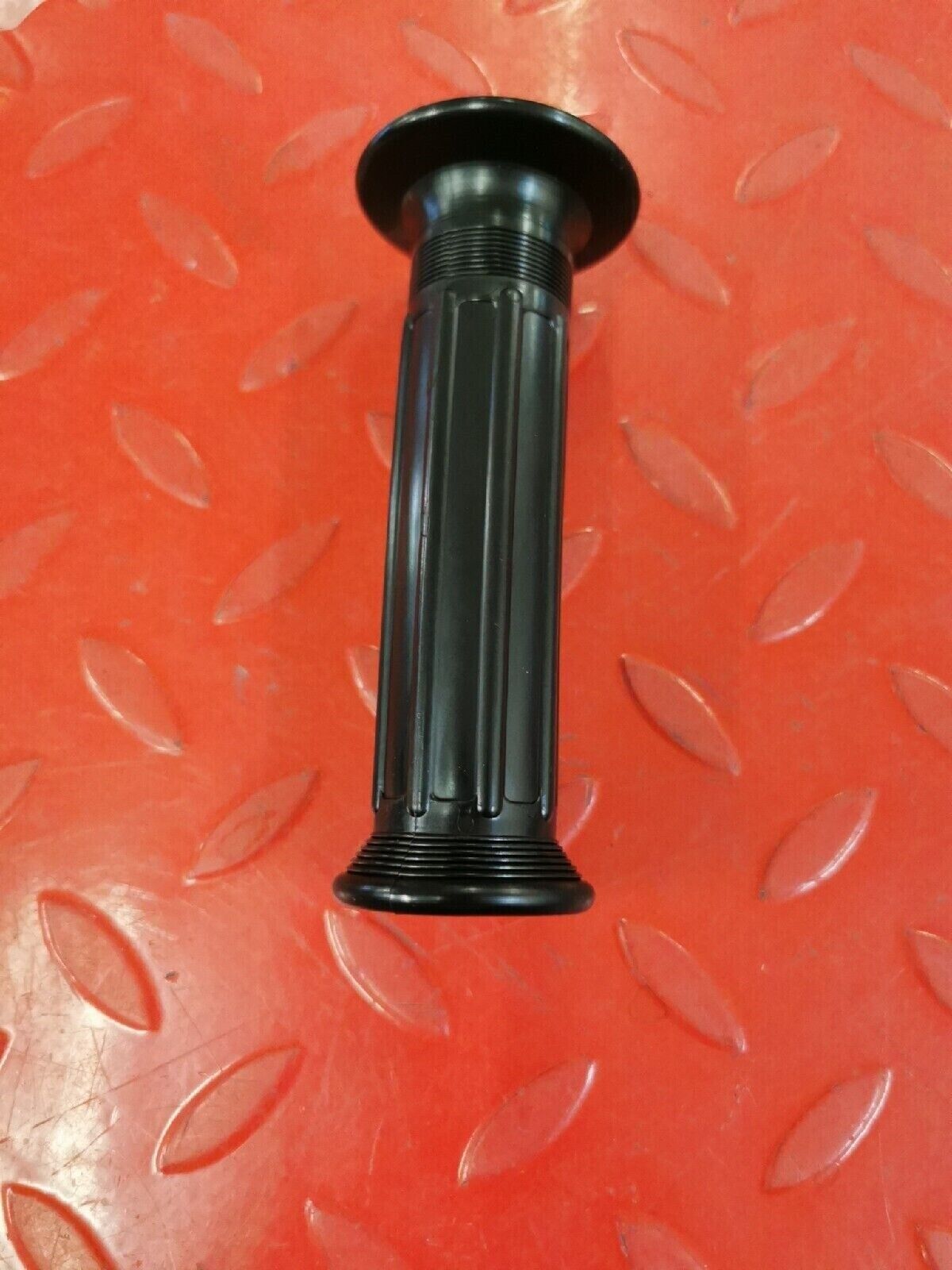 NOS YAMAHA XV250 DT50A 1988 - 2009   GRIP    21A-26241-00-00 Y52