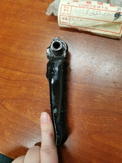 NOS Honda CL160 RIGHT STEP ARM 50615-223-000B H84