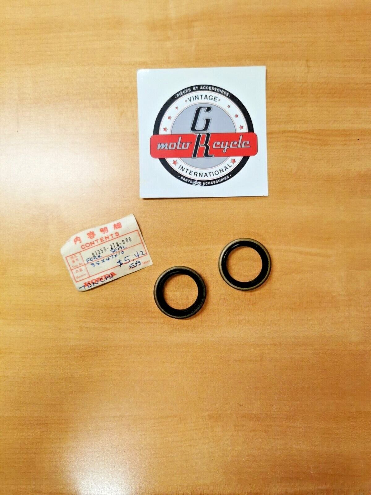 NOS HONDA Cl72  Cl77  Fork Seal Wheel PAIR 91255-273-000 H23