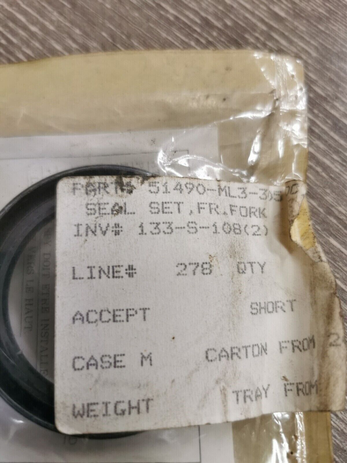 NOS HONDA CR250R FORK SEAL SET 51490-ML3-305 H56