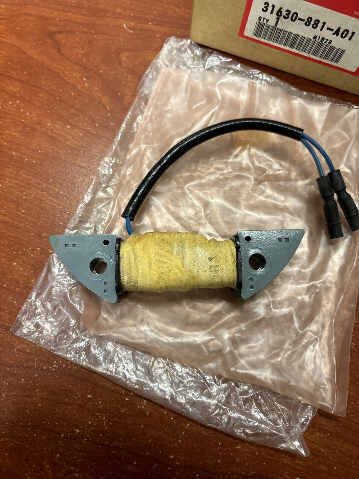 NOS Honda 1997 - 2000 2003 - 2007 8HP CHARGE COIL 31630-881-A01 H173