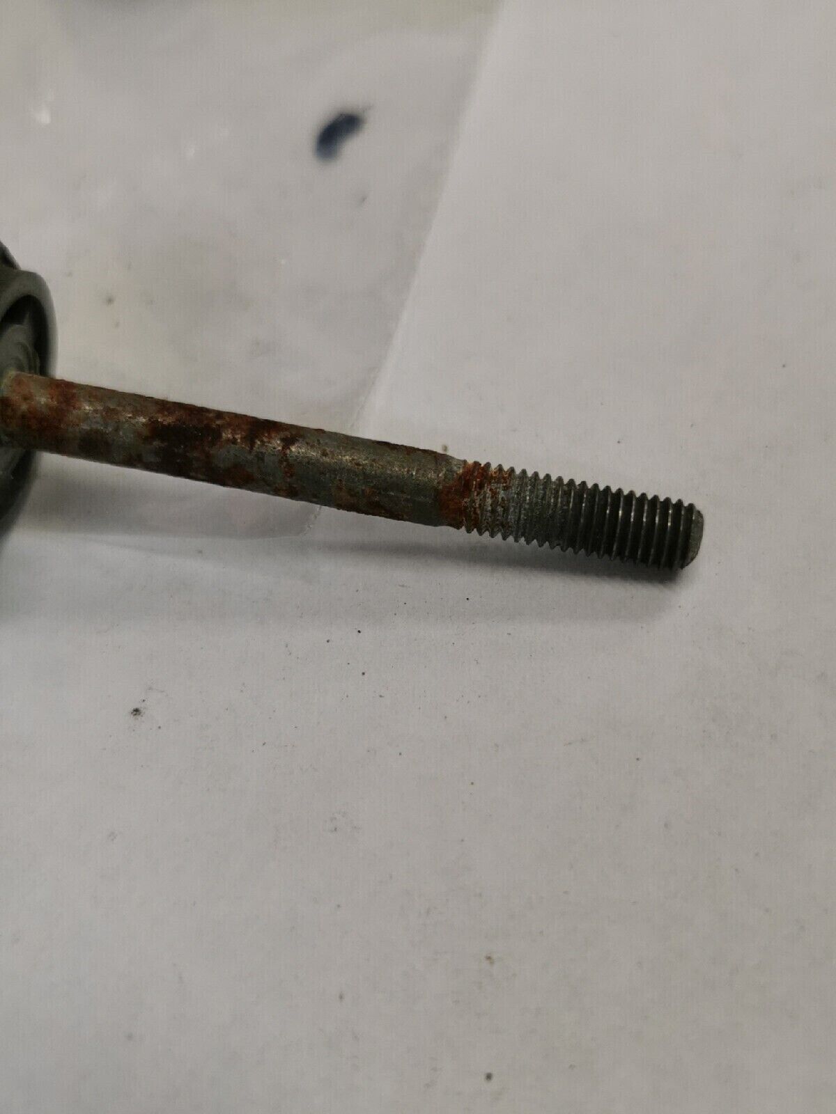 NOS PUCH BOMBARDIER MAXI SIDE COVER KNOB SCREW  P3