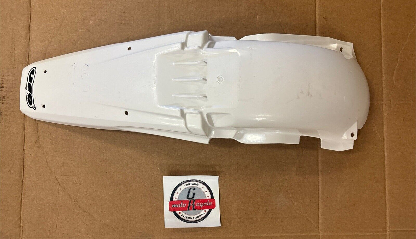 UFO PLAST 1996 - 2001 YZ125 YZ250 REAR FENDER WHITE YA02897-046