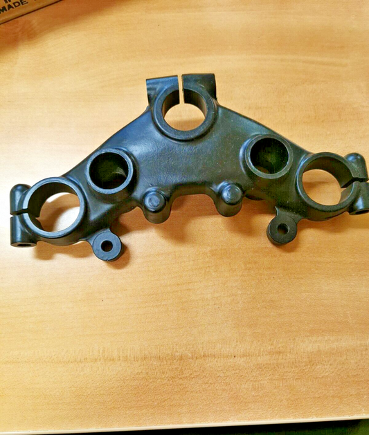 NOS KAWASAKI KZ400 KZ440 1979 - 1983 HEAD STEERING STEM 44039-1023   K7