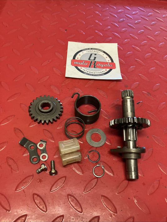 Suzuki RM125 1983 kickstarter kick starter spindle gear shaft Spring 2