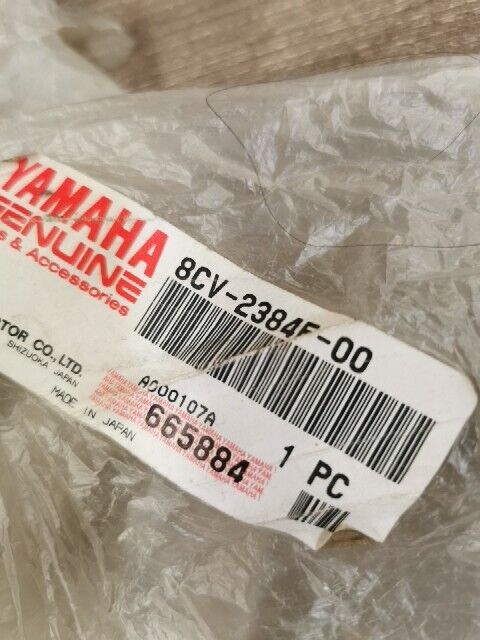 NOS YAMAHA VMAX600 VMAX700 1997 1998  ARM CONTROL 2 8CV-2384F-00-00 Y108