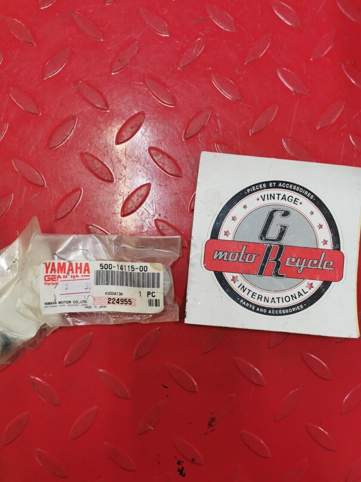 NOS Yamaha VK540 YT125 DT175 YZ125 DT100 MX100 SCREW PLUG 500-14115-00-00 Y41