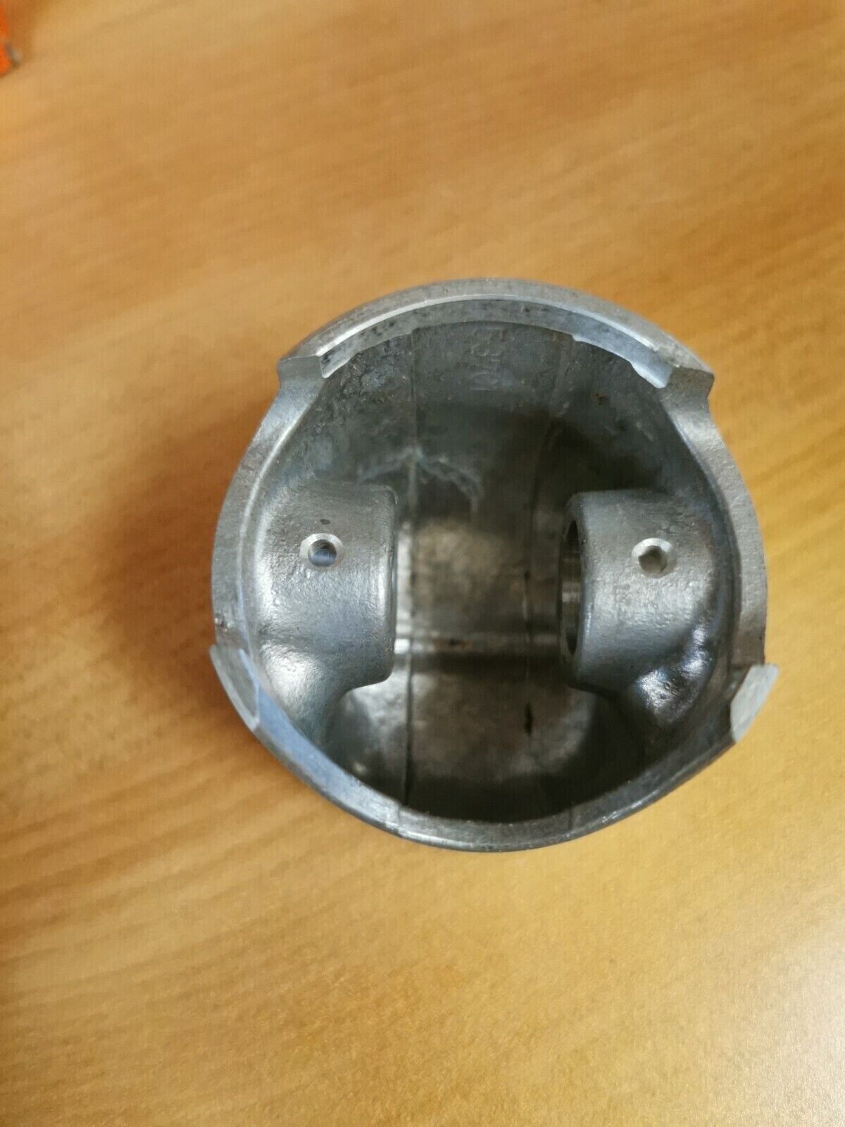 NOS YAMAHA YZ125 1974 -77  PISTON 2 O/S 0.50  SUPERCEDED BY  537-11636-02-00 Y46