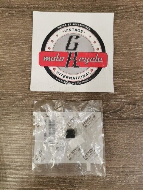 NEW NOS YAMAHA RS90MSW RS90K XV650ARC COLLAR 90387-0610J-00 Y112