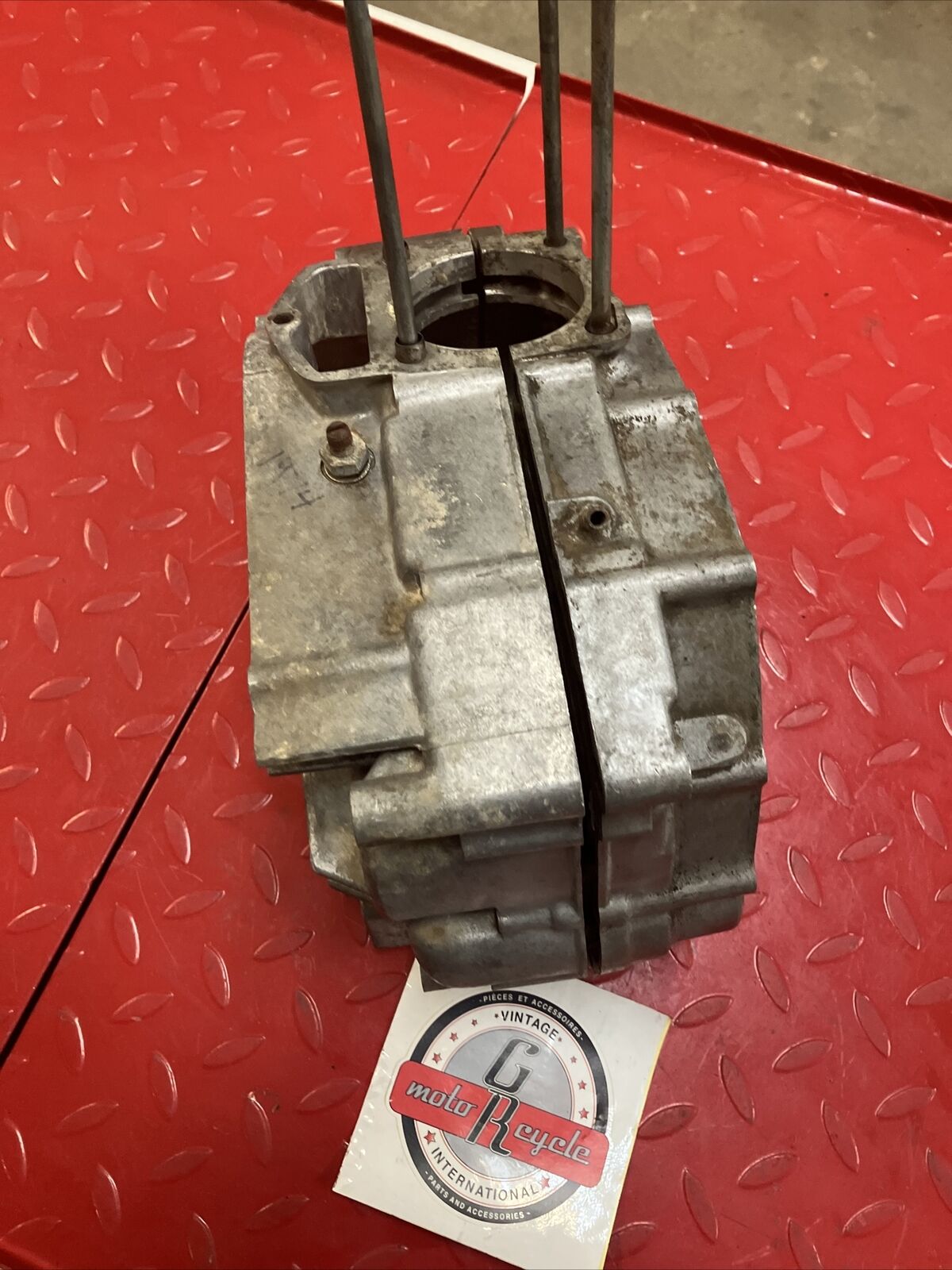 Honda TL125 1975 crankcase left right 11100-331-770 1974 1976