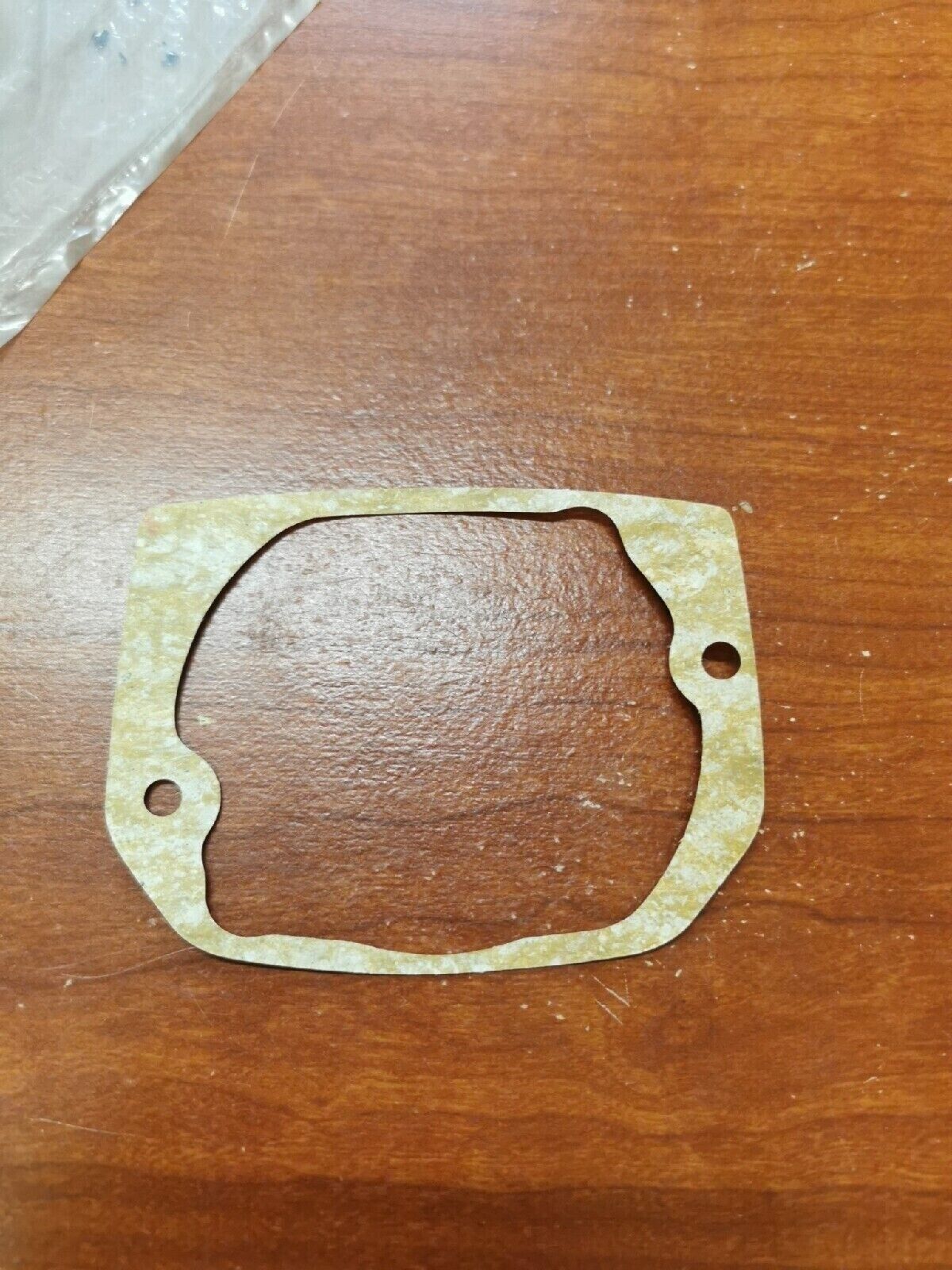 NOS Yamaha XS400 XS360 BREAKER COVER GASKET 1L9-11146-00-00 Y78