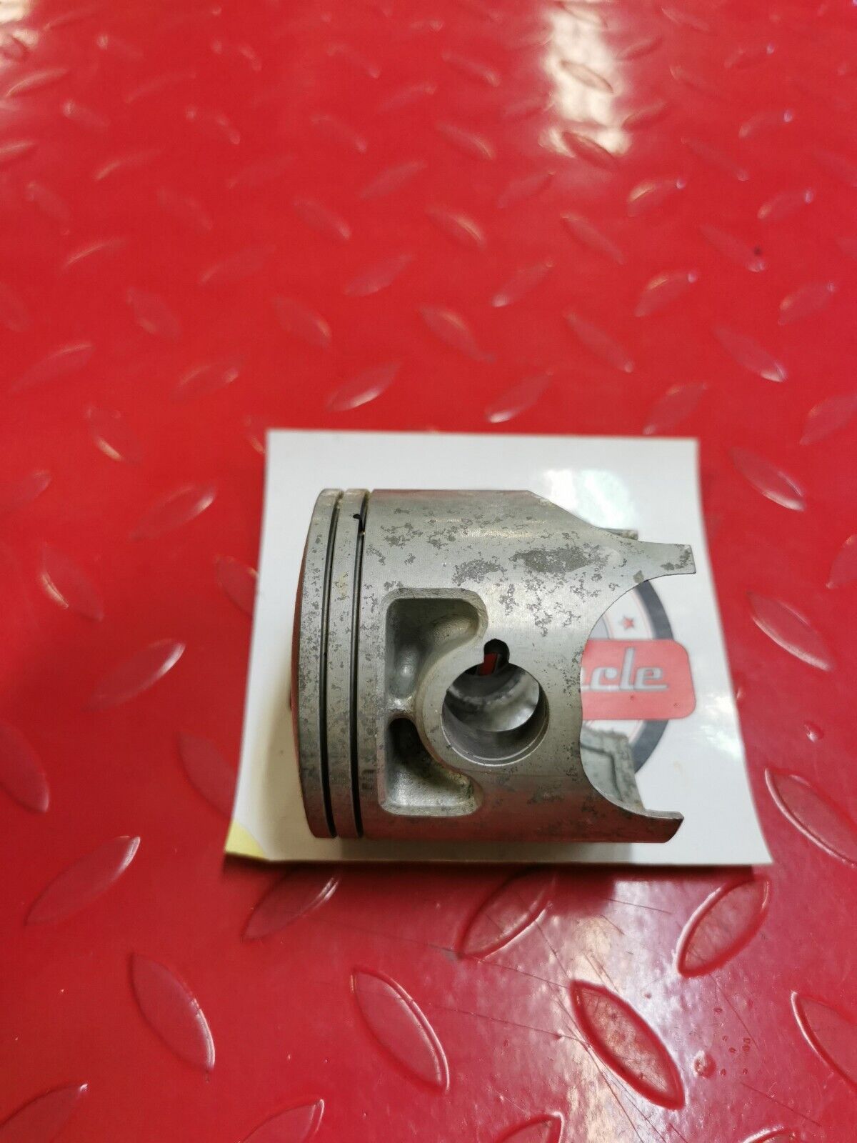 NOS Yamaha YZ250 PISTON (STD) 3RD O/S 2K7-11637-01-00 Y26