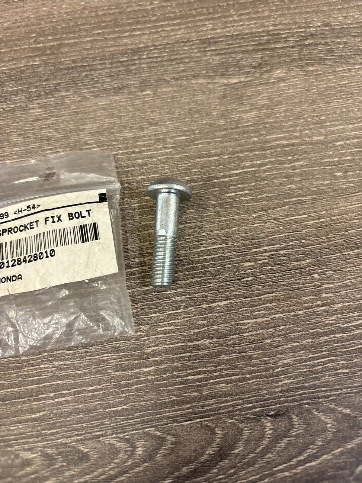 NOS Honda VTR250 XL250 XL500 XR250 XR500 DRIVEN SPROCKET BOLT 90128-428-010 H131