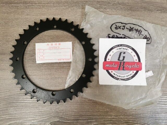 NOS YAMAHA YFZ350R SPROCKET DRIVEN 41T 2XJ-25441-21-00  111-663 J57
