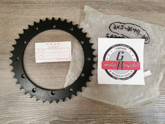 NOS YAMAHA YFZ350R SPROCKET DRIVEN 41T 2XJ-25441-21-00  111-663 J57