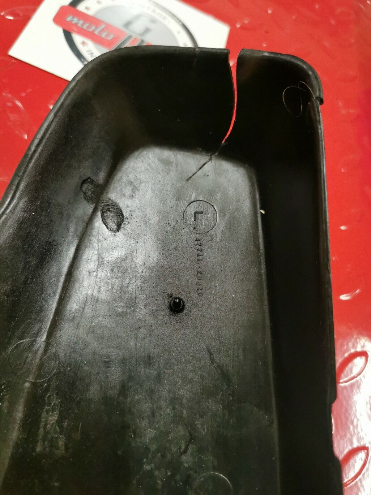 Suzuki TC125 1976 left side cover panel fairing