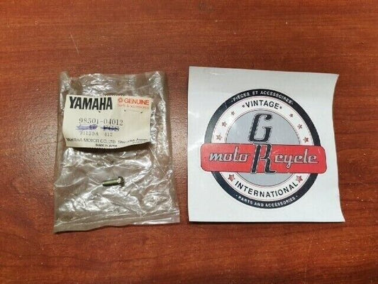 NOS Yamaha PAN HEAD SCREW 98501-04012-00 SUB 98511-04012-00 98517-04012-00 Y127