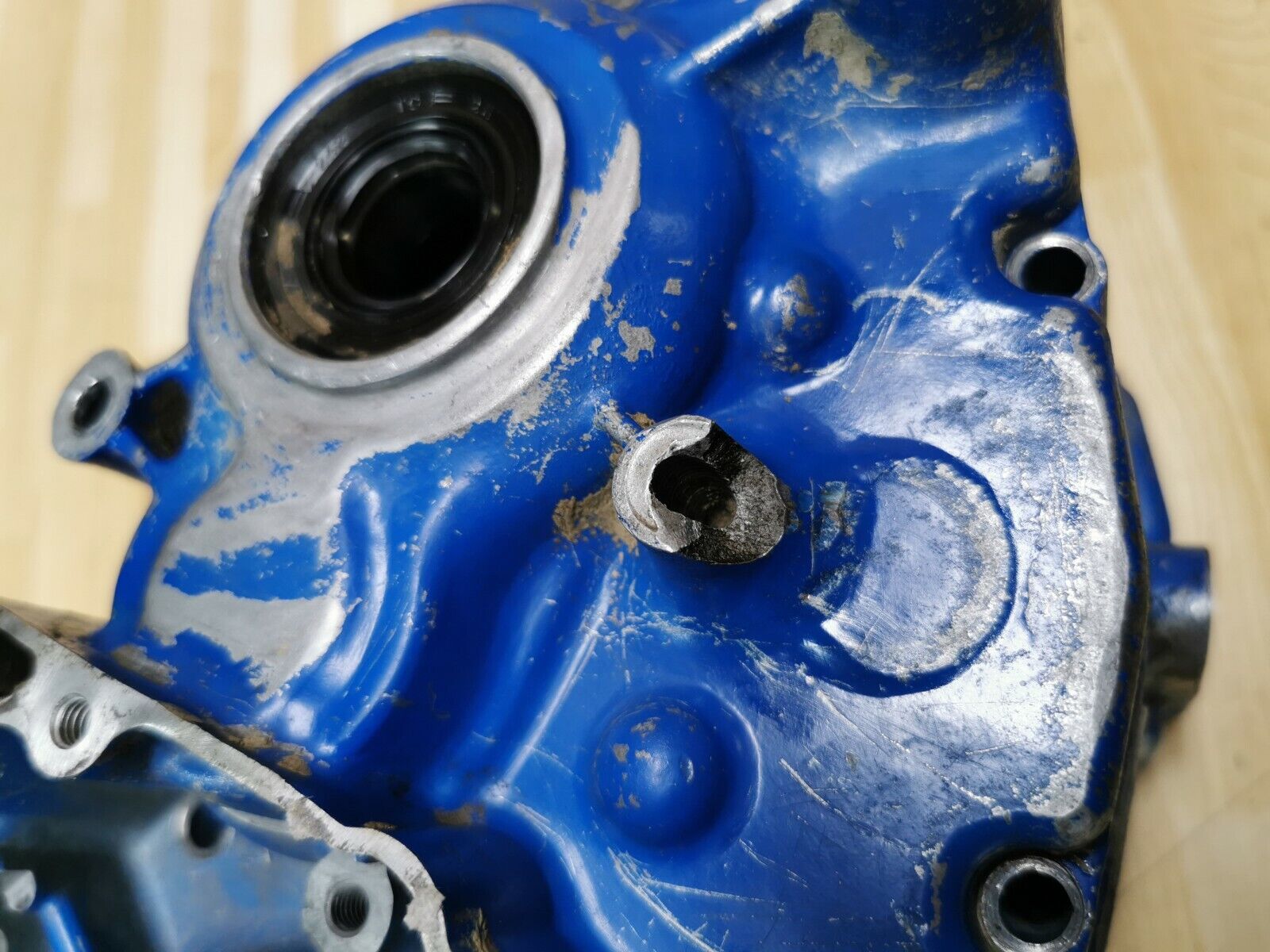 Suzuki RM125 1987 Crankcase crank case left right 1988