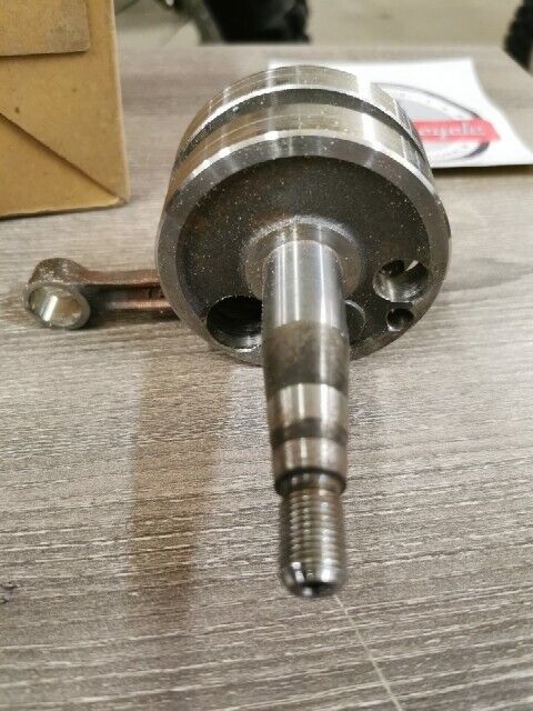 NOS YAMAHA GT80E GTMXF YZ80A YZ80B CRANKSHAFT ASSEMBLY 1K9-11400-00-00 Y104