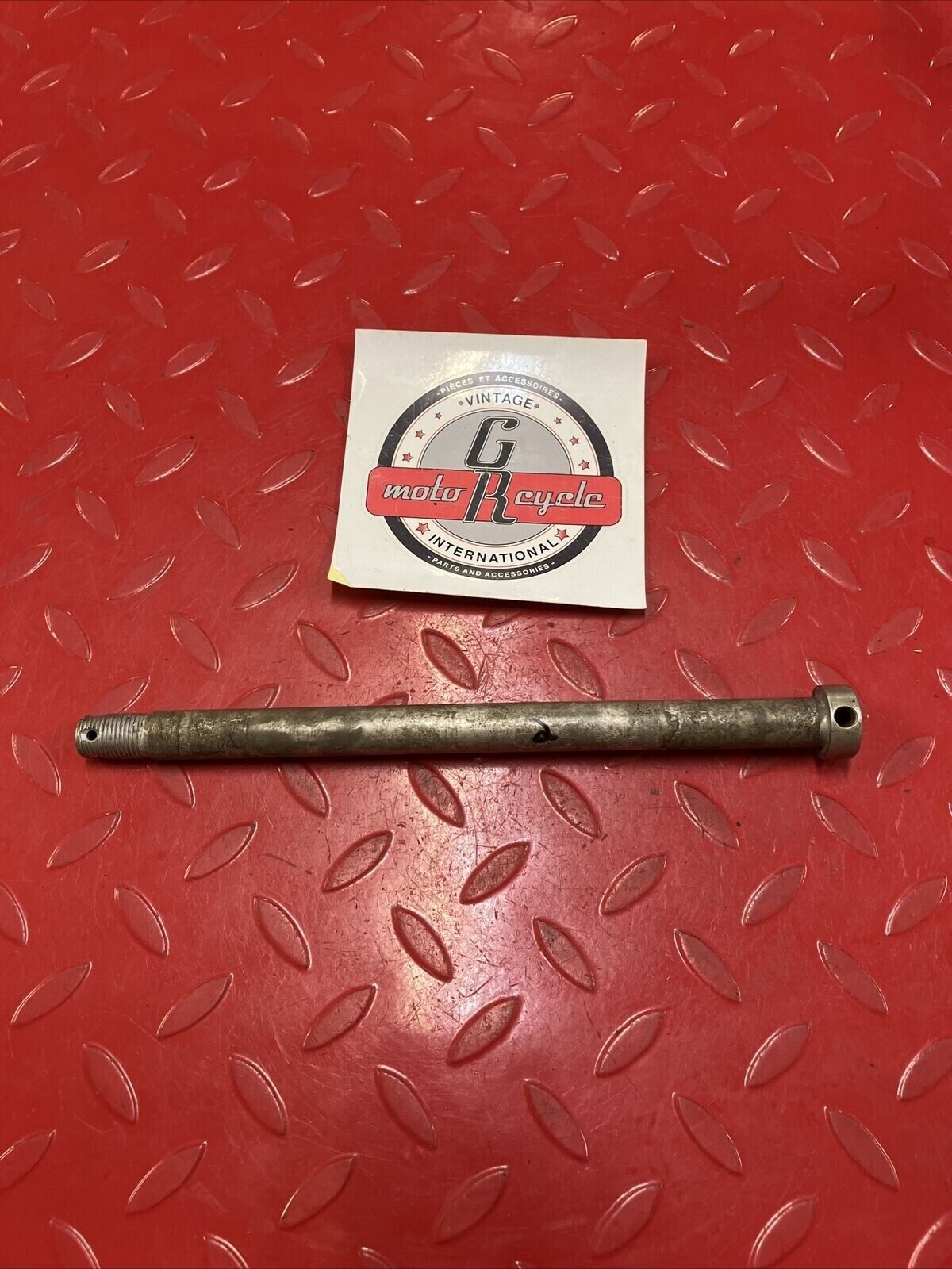 Yamaha RD400 1977 rear wheel axle bolt 1976 1978 2