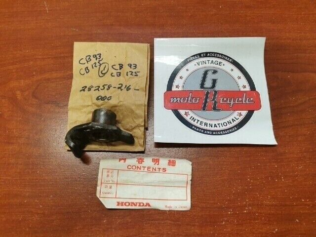NOS Honda CA160 CB93 CB125 CB160 KICK STARTER SPINDLE BUSHING 28258-216-000 H86