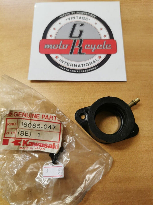 Nos Kawasaki KZ650 1977 - 1983  CARBURETOR HOLDER 16065-047  K3