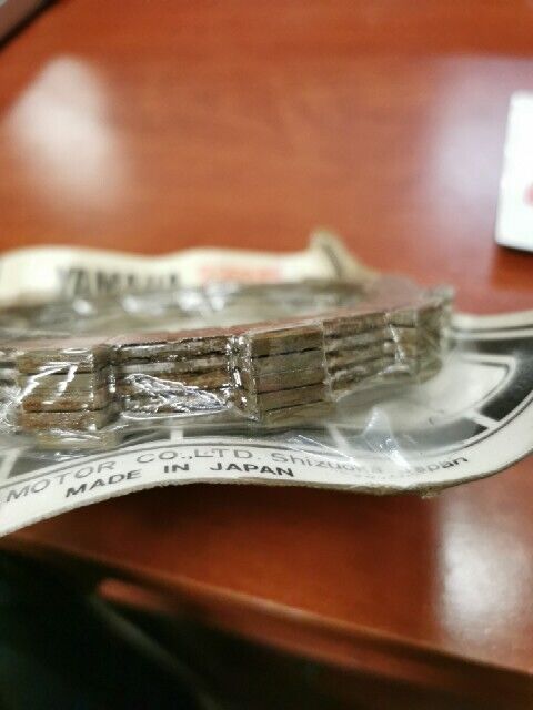 NOS Yamaha FRICTION PLATE QTY.5 383-16321-00-00 SUB 4H7-16321-01-00 4H7-163 Y118