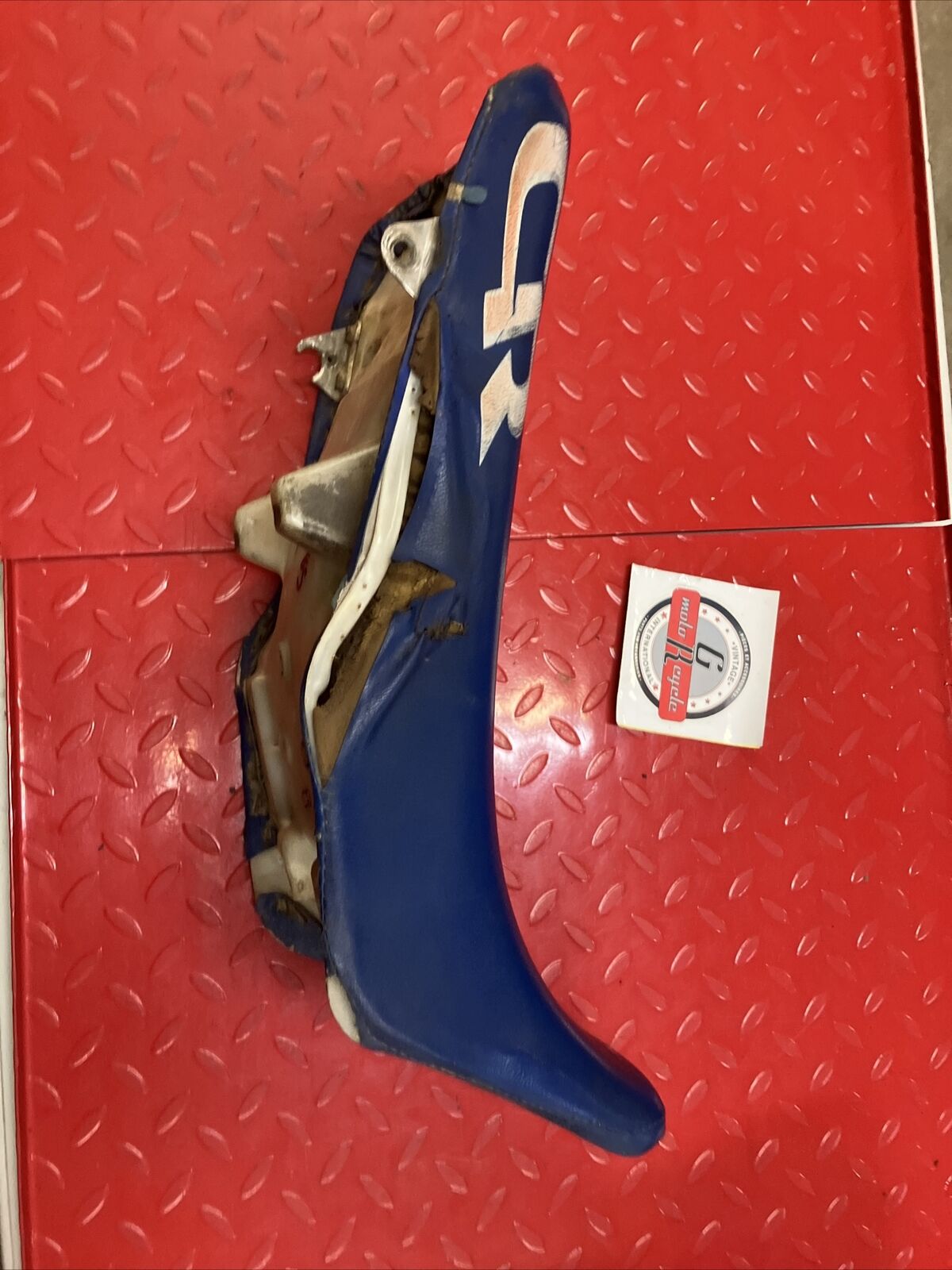 Honda CR250R 1985 seat saddle pan CR125R 2