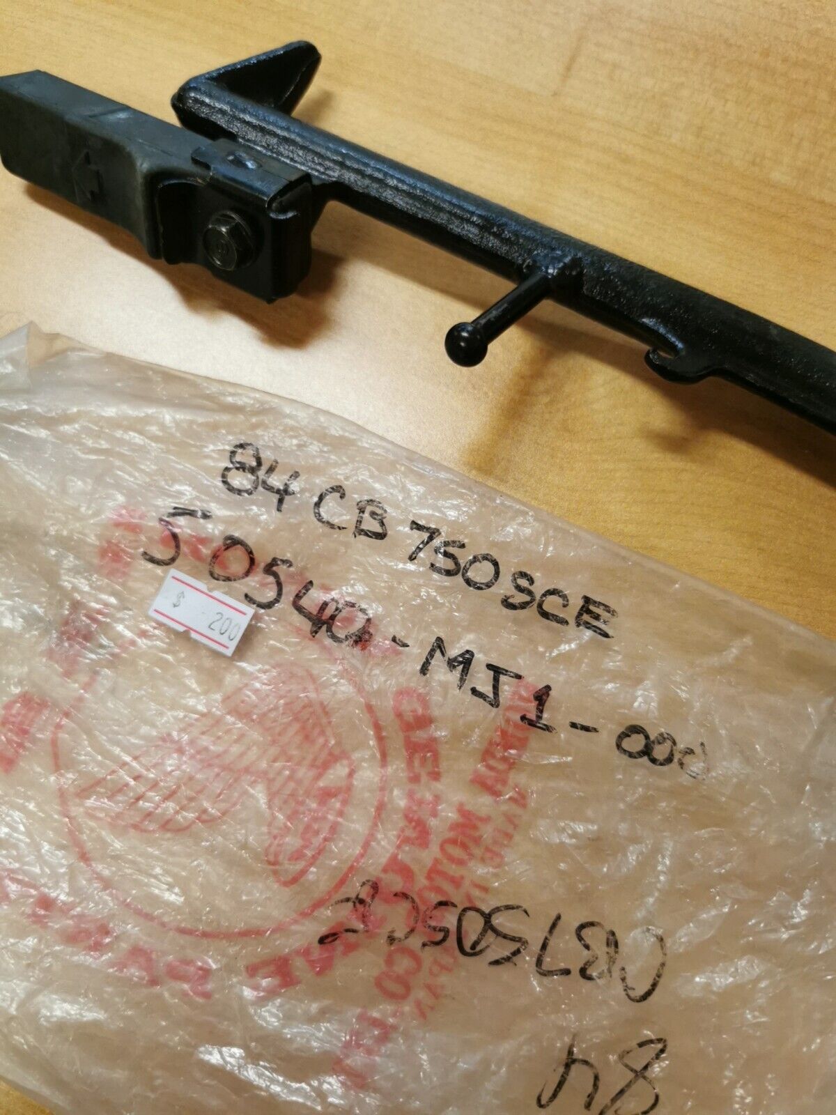 NOS HONDA CB700SCE CB750SCE  1984  BAR ASSY SIDE STAND 50540-MJ1-000  H23