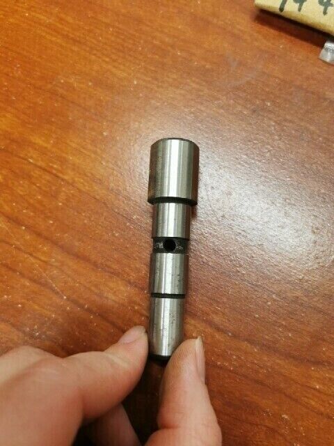 NOS Honda C72 C77 C78 CA72 CA77 CB72 INTAKE ROCKER ARM PIN 14451-259-010 H93