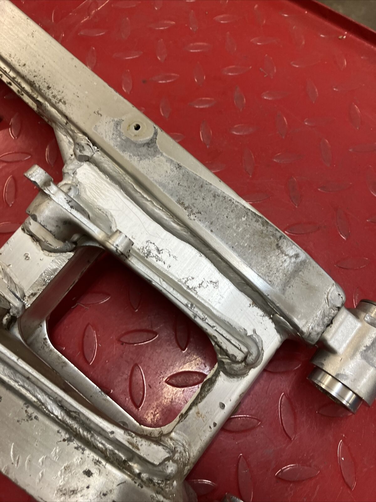 Honda CR250R 1984 swingarm rear swinging arm 2