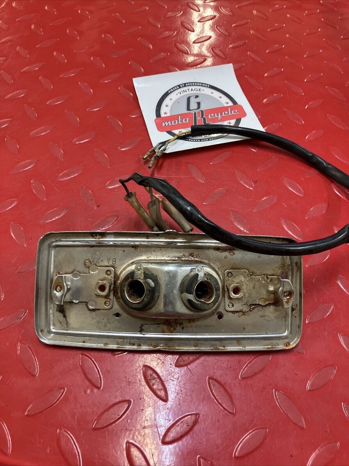 Yamaha RD400 1977 taillight base tail light 1976